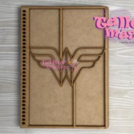 LIBRETA MUJER MARAVILLA ESCUDO